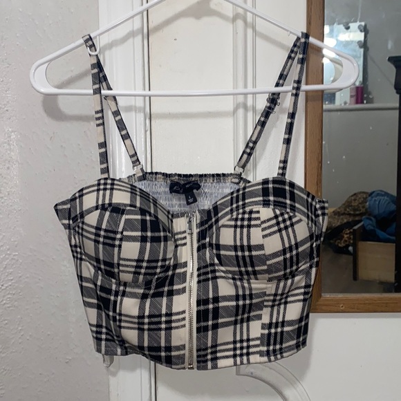 PLAID CAMI CROP - Picture 1 of 4